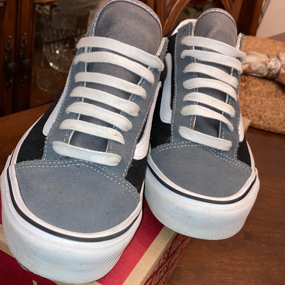 Vans size 7 1/2 used just a few days